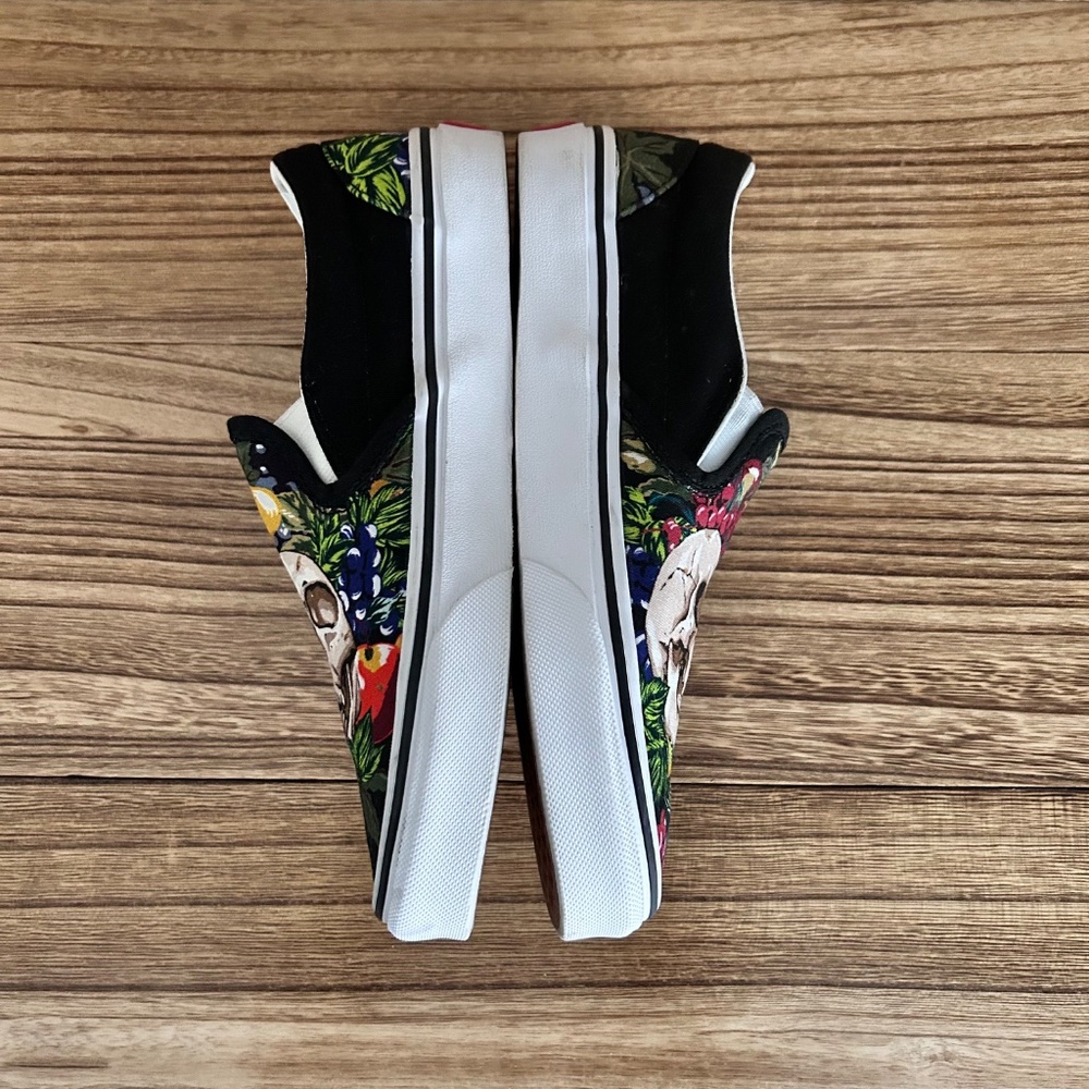 Vans Skull Fruit slip on sneakers Womens 6.5 - Picture 7 of 8